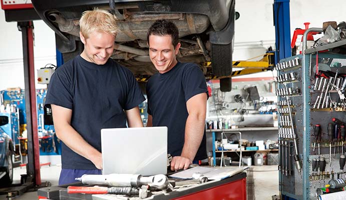 How to Save Time and Cut Costs with Automotive Repair & Diagnostic Software